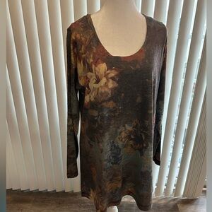 New. Never Worn Fine Gauge Tunic. Soft Surroundings. Size Large. Long Sleeves.